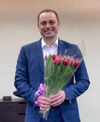 Кам’янський міський голова Андрій Білоусов вітає всіх жінок зі святом 8 Березня